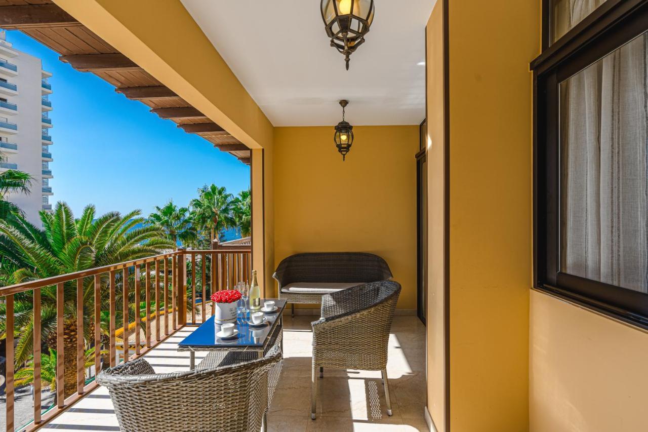 Amazing 3 Bedroom Apartment On The First Line Of The Best Las Americas Beach, Air Conditioner And Terrace Ocean View Playa de las Americas  Eksteriør bilde